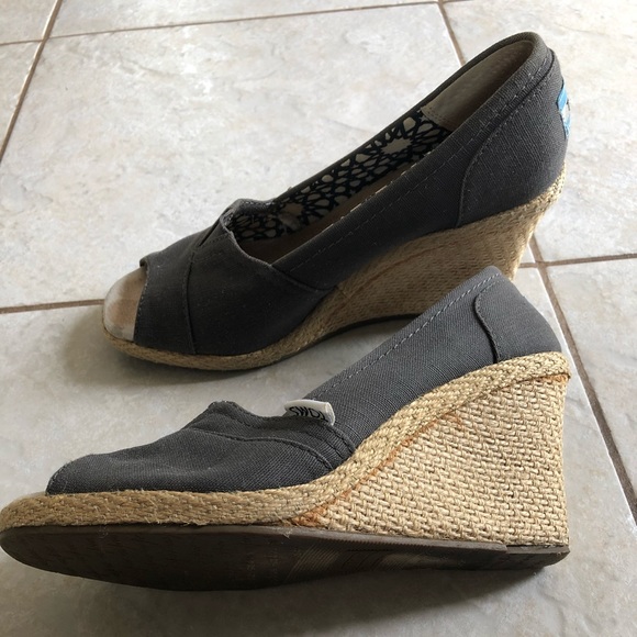 Toms Wedges - Picture 1 of 3